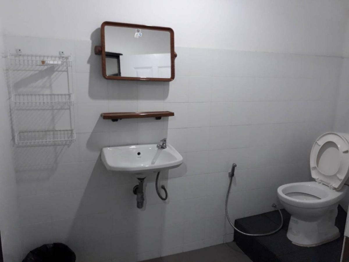 Changphuakgate Guesthouse Chiang Mai Ngoại thất bức ảnh